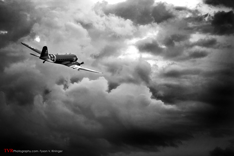 Illustration for article titled All These Jaw-Dropping Airplane Images Were Taken By This Flying Photog